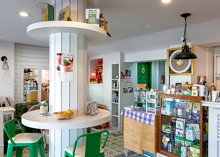 Ratana Boutique By Zuzu